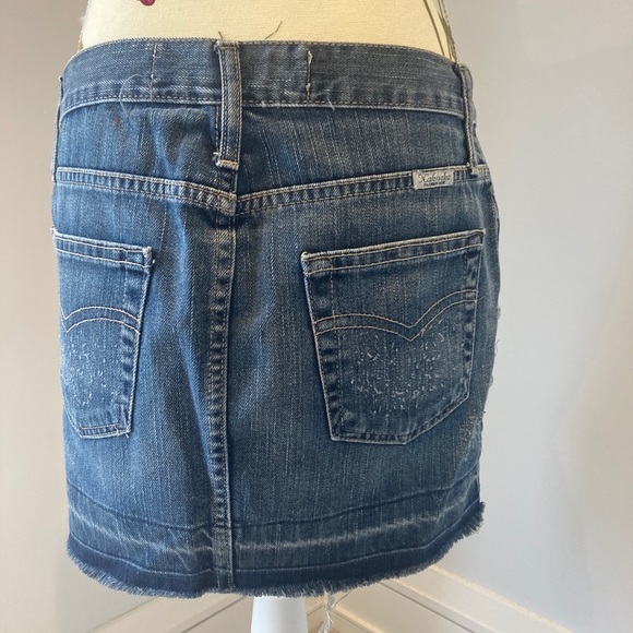 Mini denim skirt - Picture 3 of 11